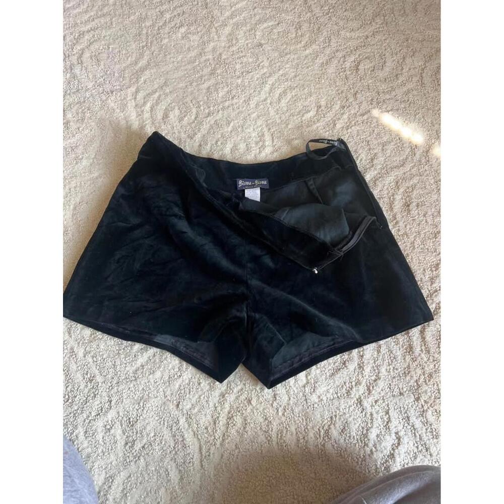 Vintage Bisou-Bisou Black Velvet Shorts–Made in USA(Size 12)